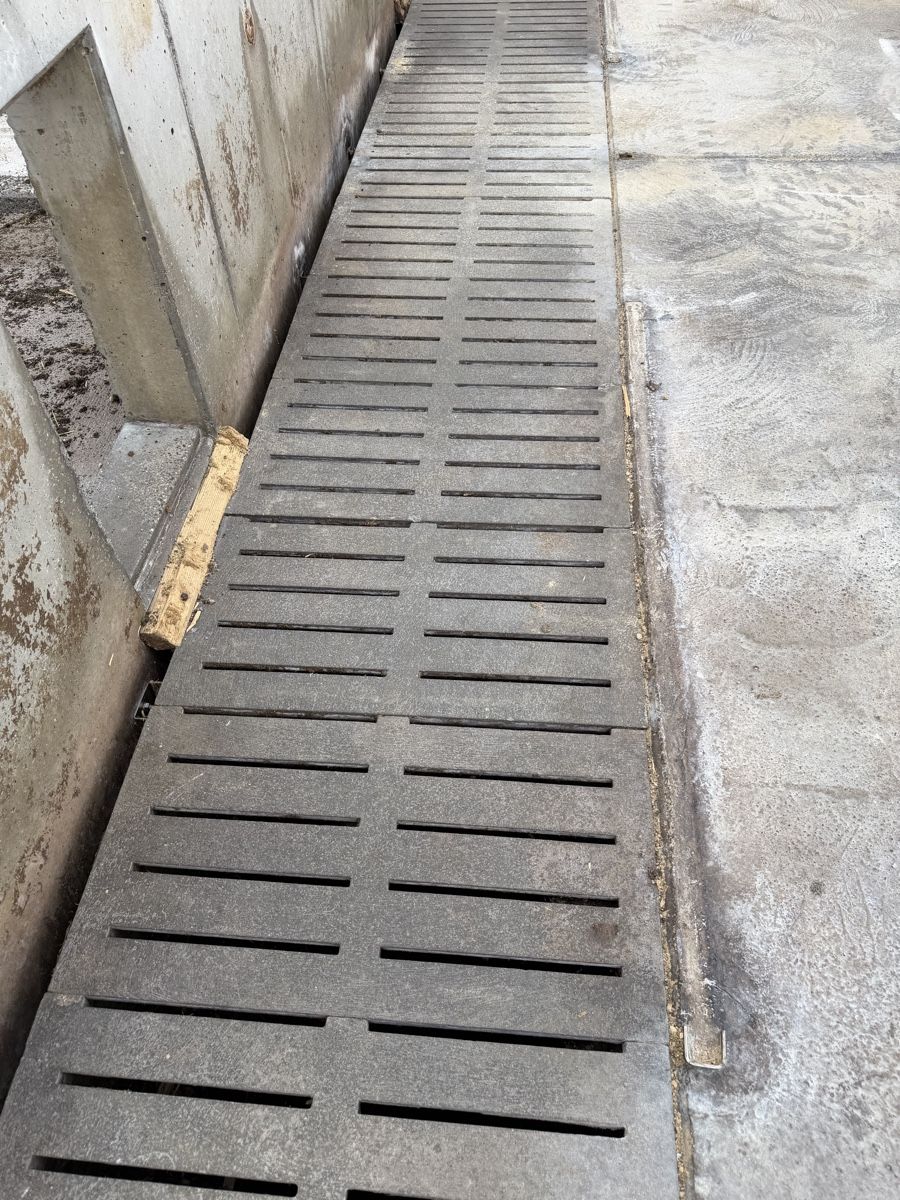 Rivestimenti per pavimenti: Spaltenrost – Usato da Neuenegg venduto da tin_gv8m 1