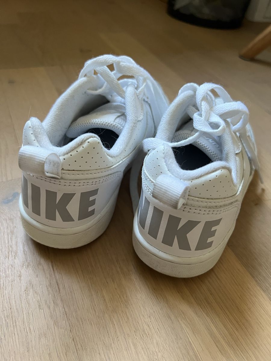Nike Scarpe da uomo: Nike taille 36 – Usato da Saignelégier venduto da froglover16 1