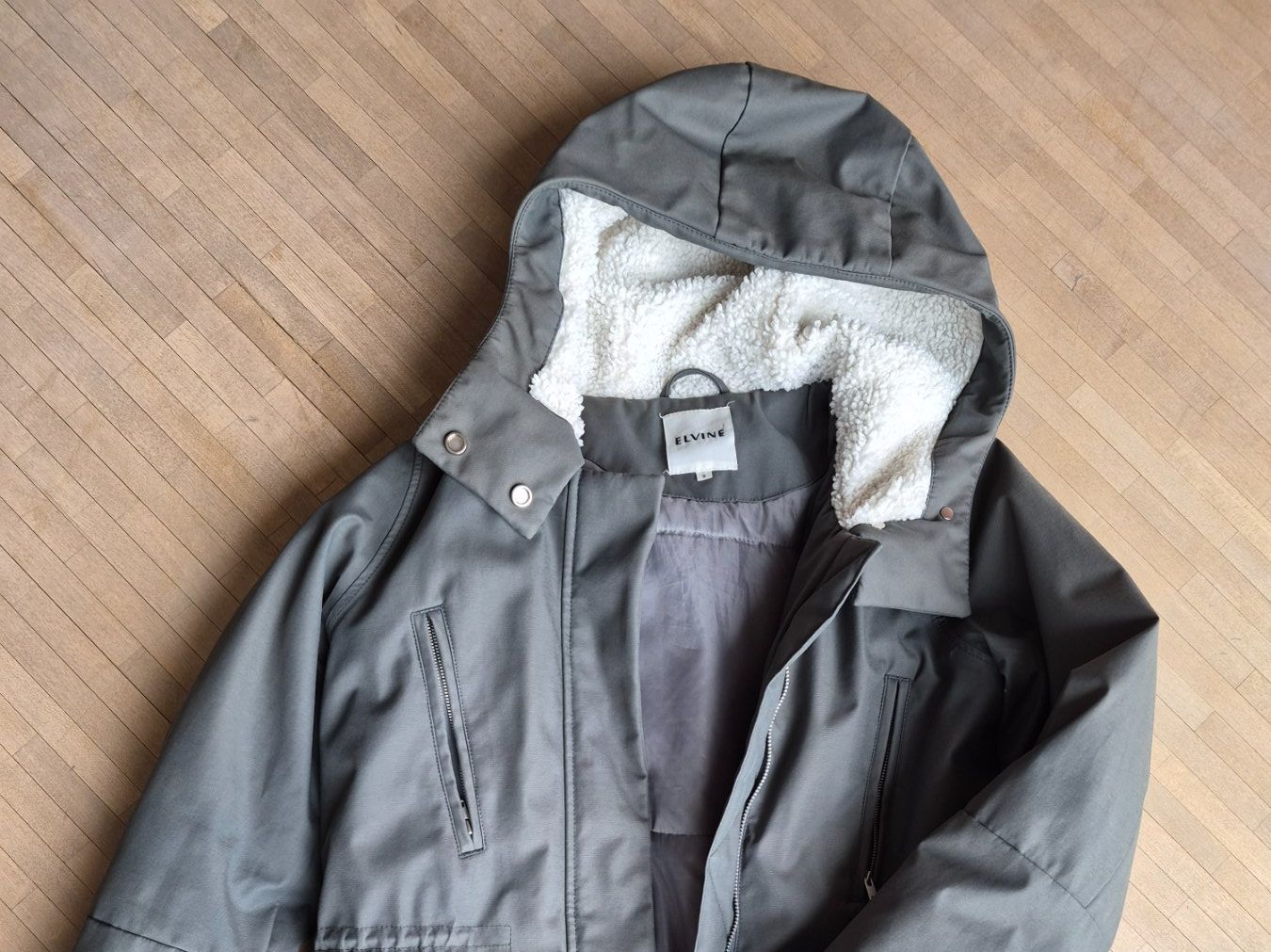 Elvine Giacche & Cappotti: Elvine Übergangs Jacke ... Design aus Schweden – Usato da Zürich venduto da Mokile