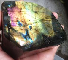 labradorite 782gr