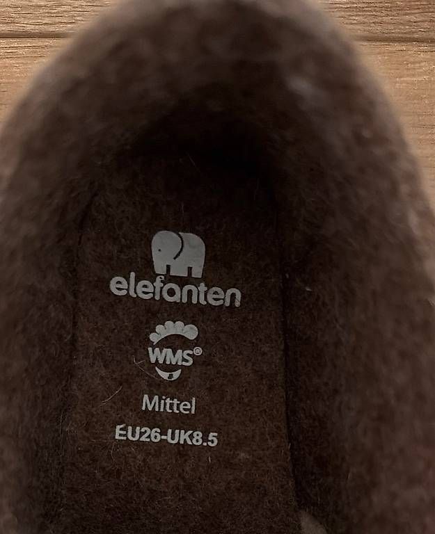 Scarpe per ragazzi: Hausschuhe/Finken Elefanten – Usato da Kirchleerau venduto da Evolution_viii 2