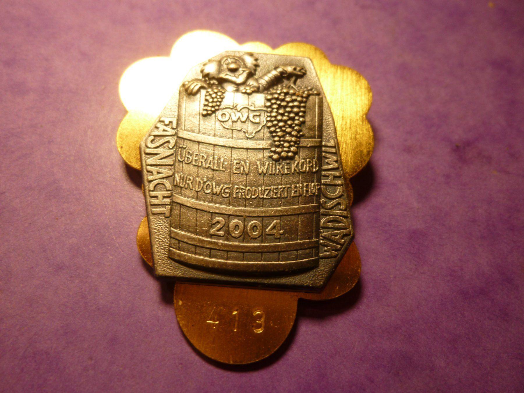 Plaketten & Abzeichen: WÄDISCHWIL 2004 GOLD – Gebraucht aus Ried (Muotathal) von Mandarin02
