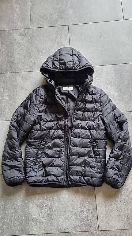 H&M Giacche & Cappotti: Steppjacke/ Isolationsjacke Grösse 146/152 – Usato da Maienfeld venduto da Faentli1