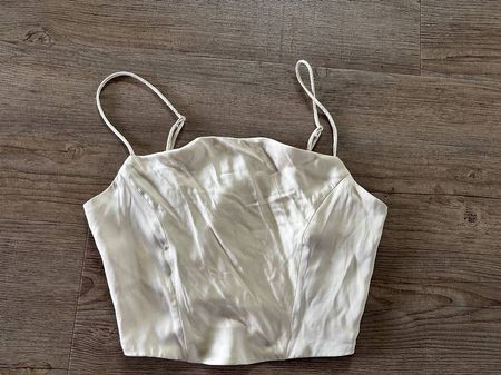 NEUES Crop Top Seidenoptik S