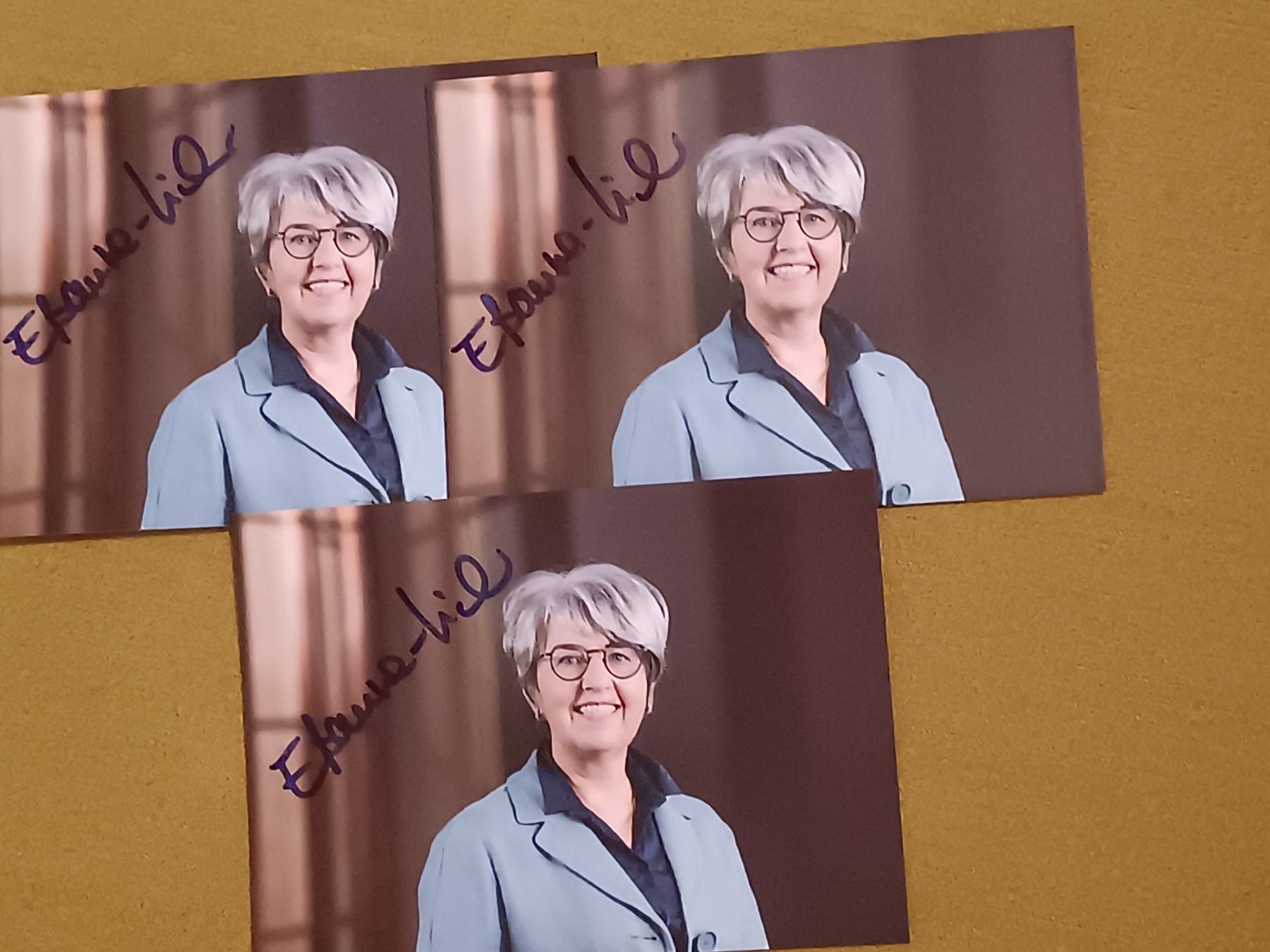 Autogramme: 3x Elisabeth Baume-Schneider - Handsigniert – Gebraucht aus Menziken von Autogramme