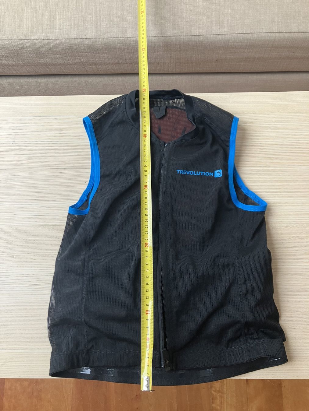 Protezioni & Imbottiture: Trevolution back protection for downhill biking or skiing – Usato da Bonstetten venduto da __sunshine__ 4