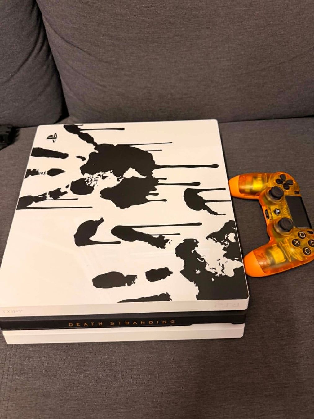 Sony Konsolen: Console Sony Playstation 4 Pro Death Stranding Edition – Gebraucht aus Giubiasco von Ticinerd 1