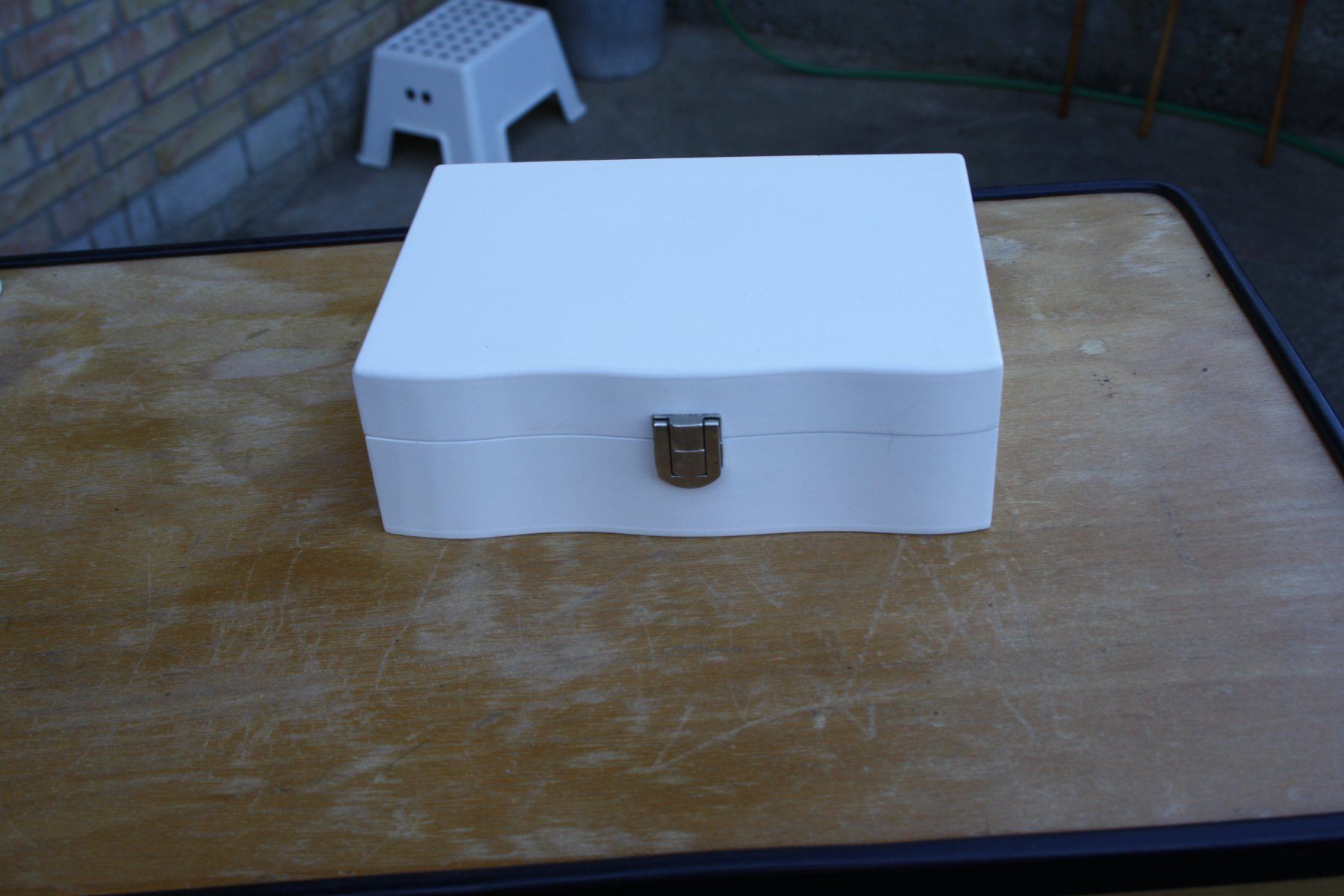 Schmuckkästen: SCHMUCKSCHATULLE  SCHMUCKBOX – Gebraucht aus Wauwil von Pneuedy 2