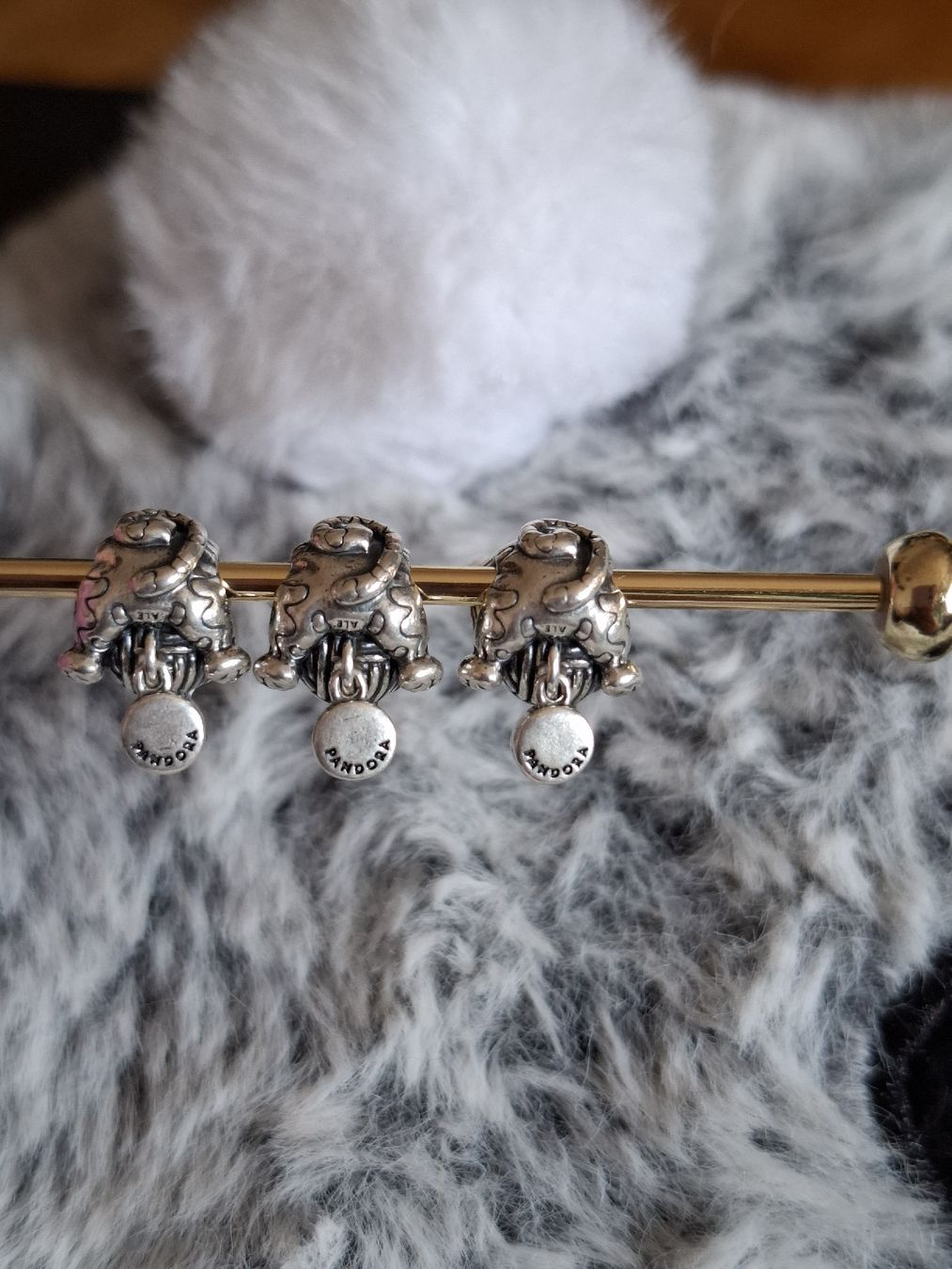 Pandora Pendentifs: 1 pièce charm chaton Pandora – Neuf (Voir description) à Lausanne par Ptite_Dame 1