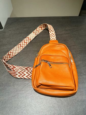 Ledertasche cognac mit Mustergurt neu