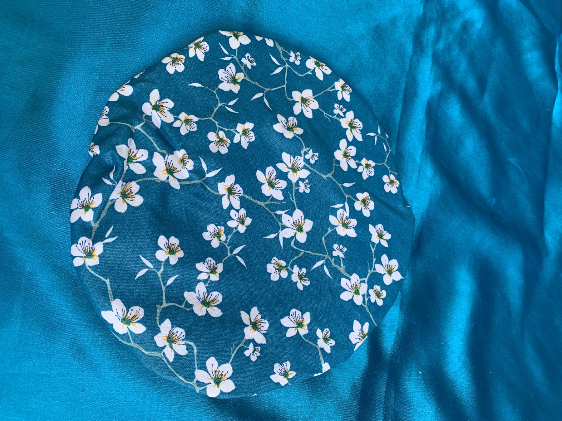 Ciotole: Schüsselihuube Blau mit Blumen – Nuovo e nell'imballaggio originale da Wetzikon ZH venduto da jol_6cb8