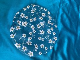 Schüsselihuube Blau mit Blumen