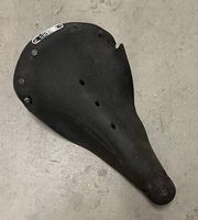 Sattel von Brooks, sehr stark gebraucht