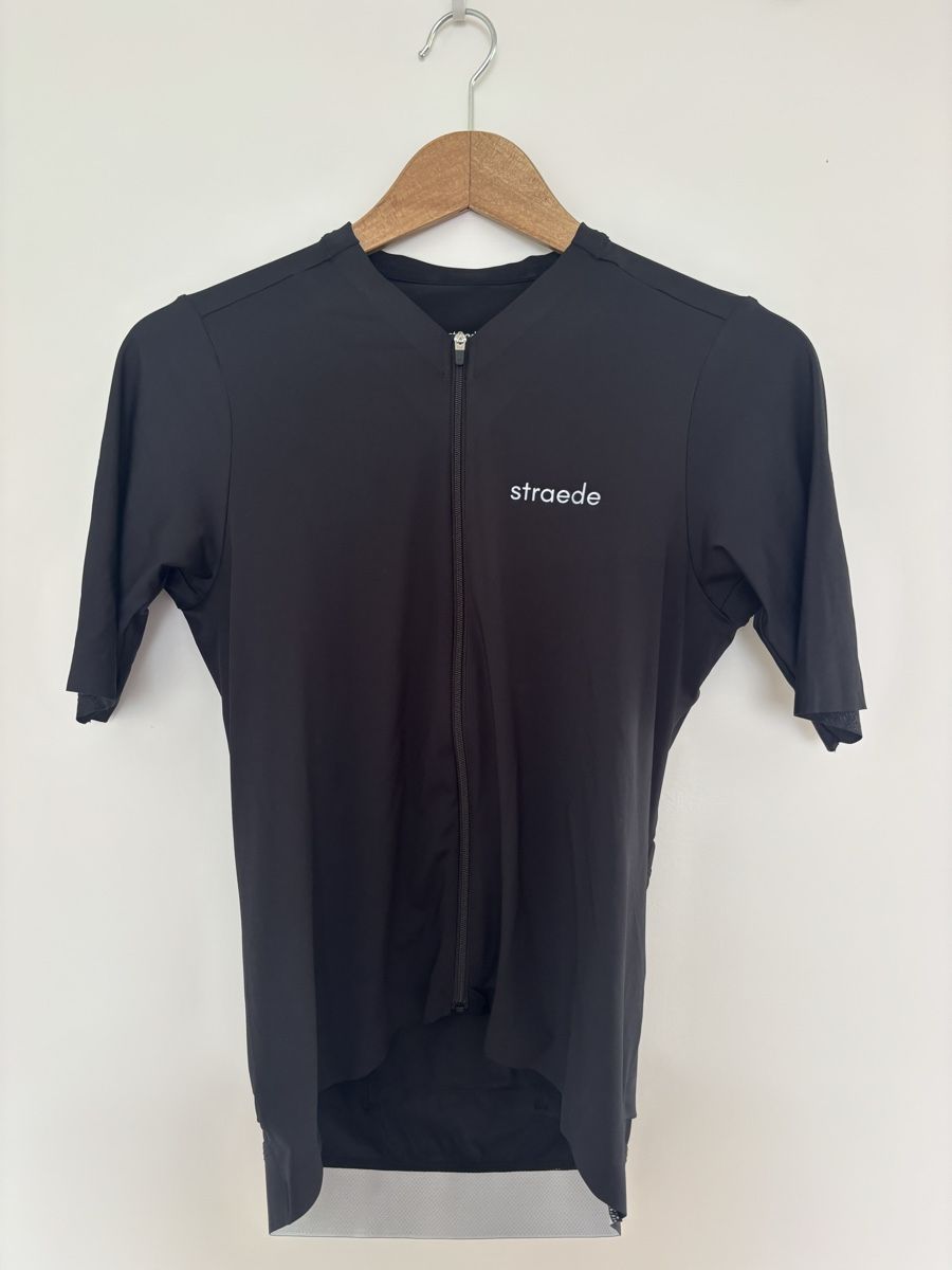 Maillots de corps & Pantalons: Radtrikot Straede schwarz – Neuf (Voir description) à Erlenbach ZH par nati.be