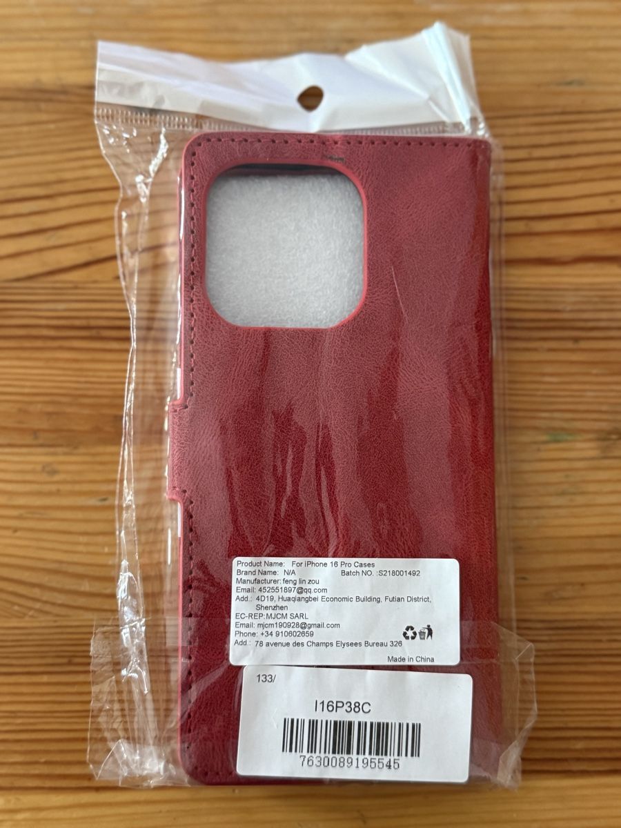 Cover & Protezioni schermo: Cover-Discount iPhone 16 Pro - Premium mobile phone case – Nuovo e nell'imballaggio originale da Minusio venduto da DeFringues 1