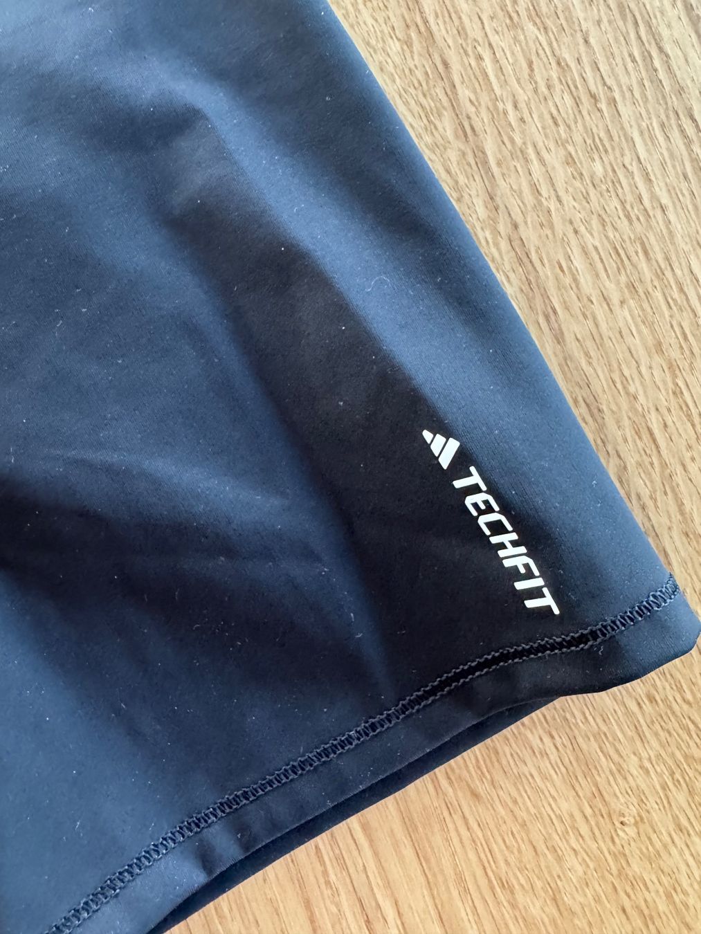 Adidas Pantaloni: Adidas Techfit Shorts Black Size M – Usato da Zürich venduto da ala_drq8 2
