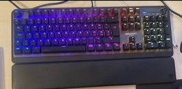 ROCCAT Pyro Tastatur mit Handballenauflage und RGB
