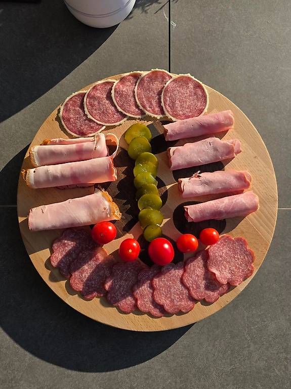 Piatti di portata: Drehteller Buche/Akazie oder Eiche/Akazie – Usato da Roggwil BE venduto da tho_6kyp 2