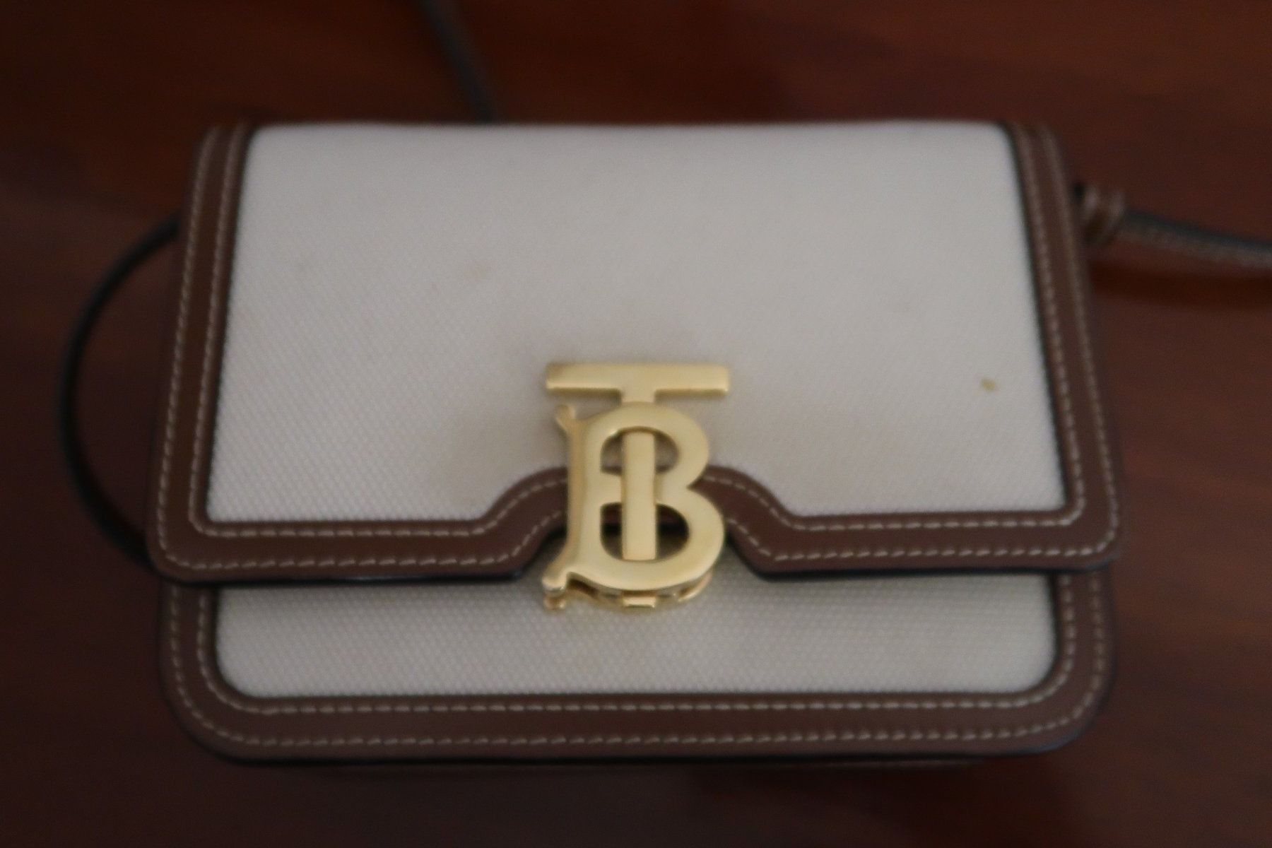 Burberry Sacs femmes: Original Burberry Tasche – D'occasion à Zürich par cha_c5x5
