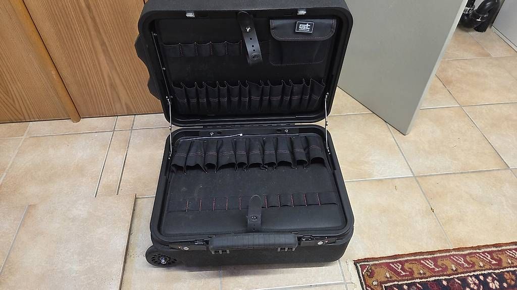 Valigie & Borse: GT Line Werkzeugkoffer Trolley – Usato da Schüpfen venduto da Oblivion2013 3