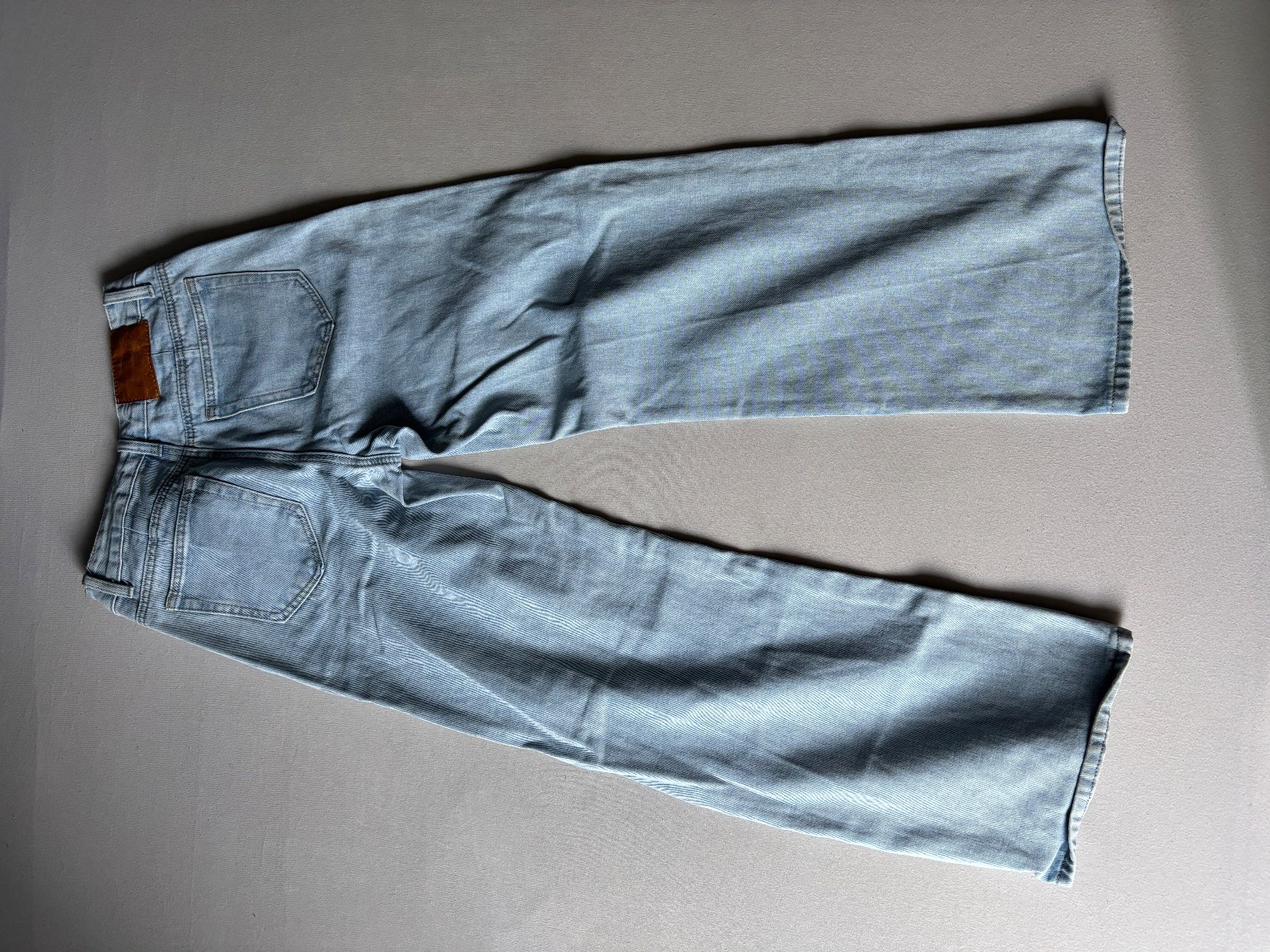 Jeans: Damen Jeans weit geschnitten – Usato da Zürich venduto da flu_2k2k 1