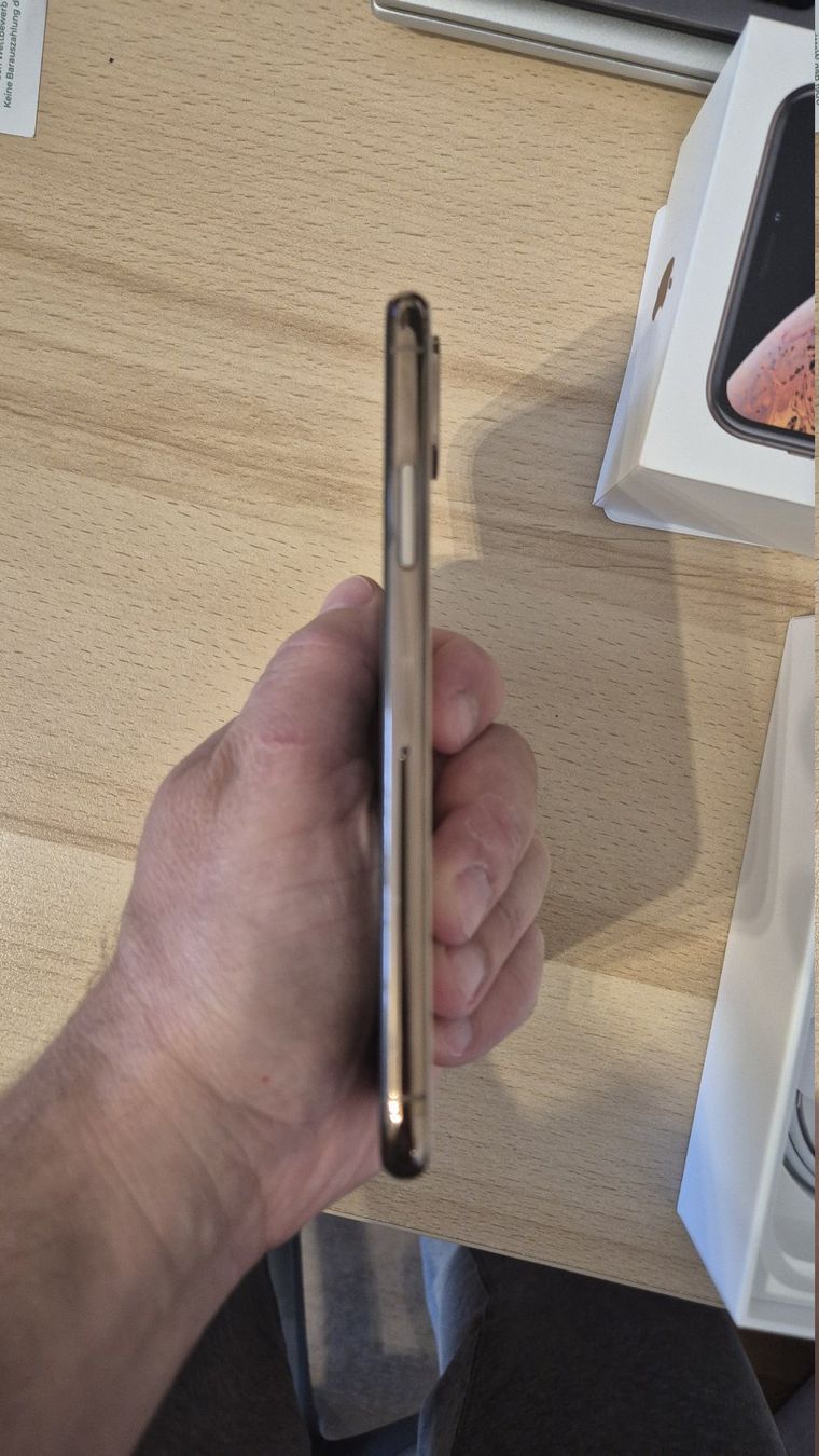 Apple Telefoni cellulari / Smartphones: iPhone XS 64GB Gold 3012 – Usato da Münchenbuchsee venduto da MV_Solutions 5
