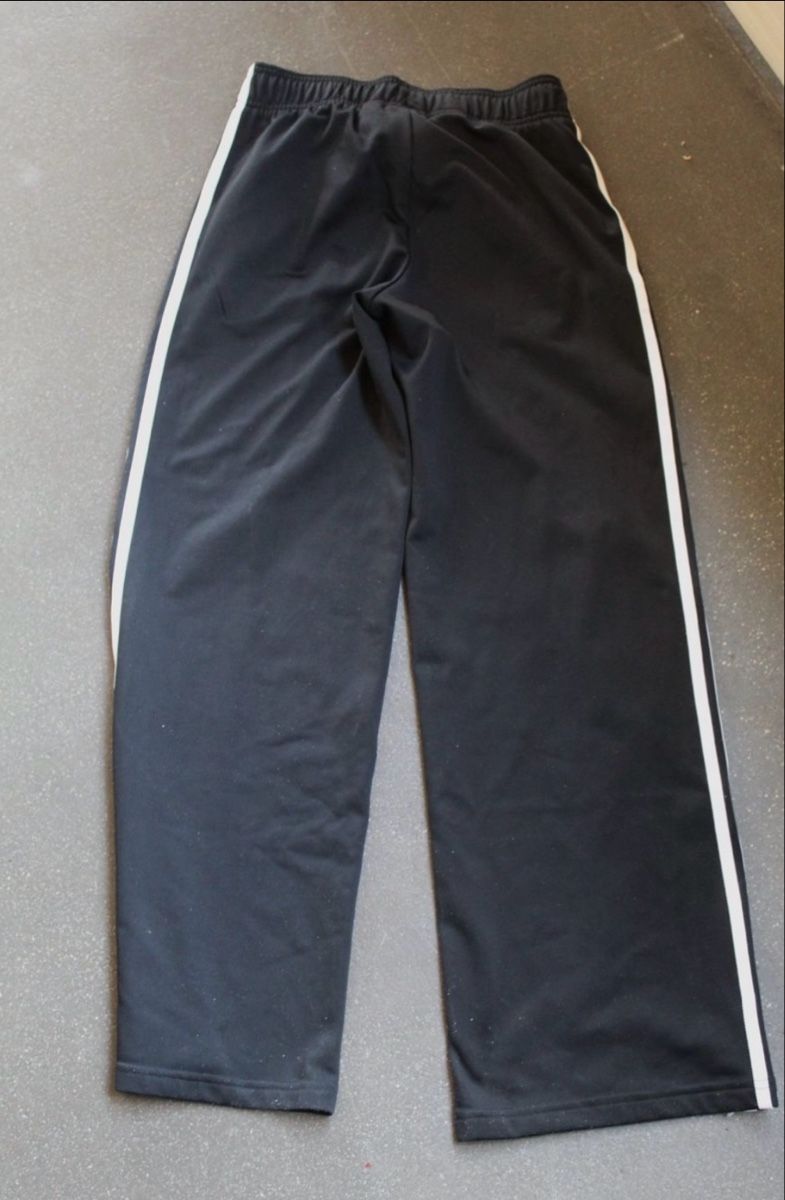 Adidas Hosen: Adidas Hose / Pants black – Gebraucht aus Bern von flaviabo 1