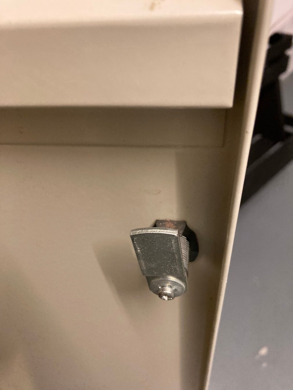 Garderobe: Garderobenschrank Sanda – Gebraucht aus Dübendorf von Fendi07 6