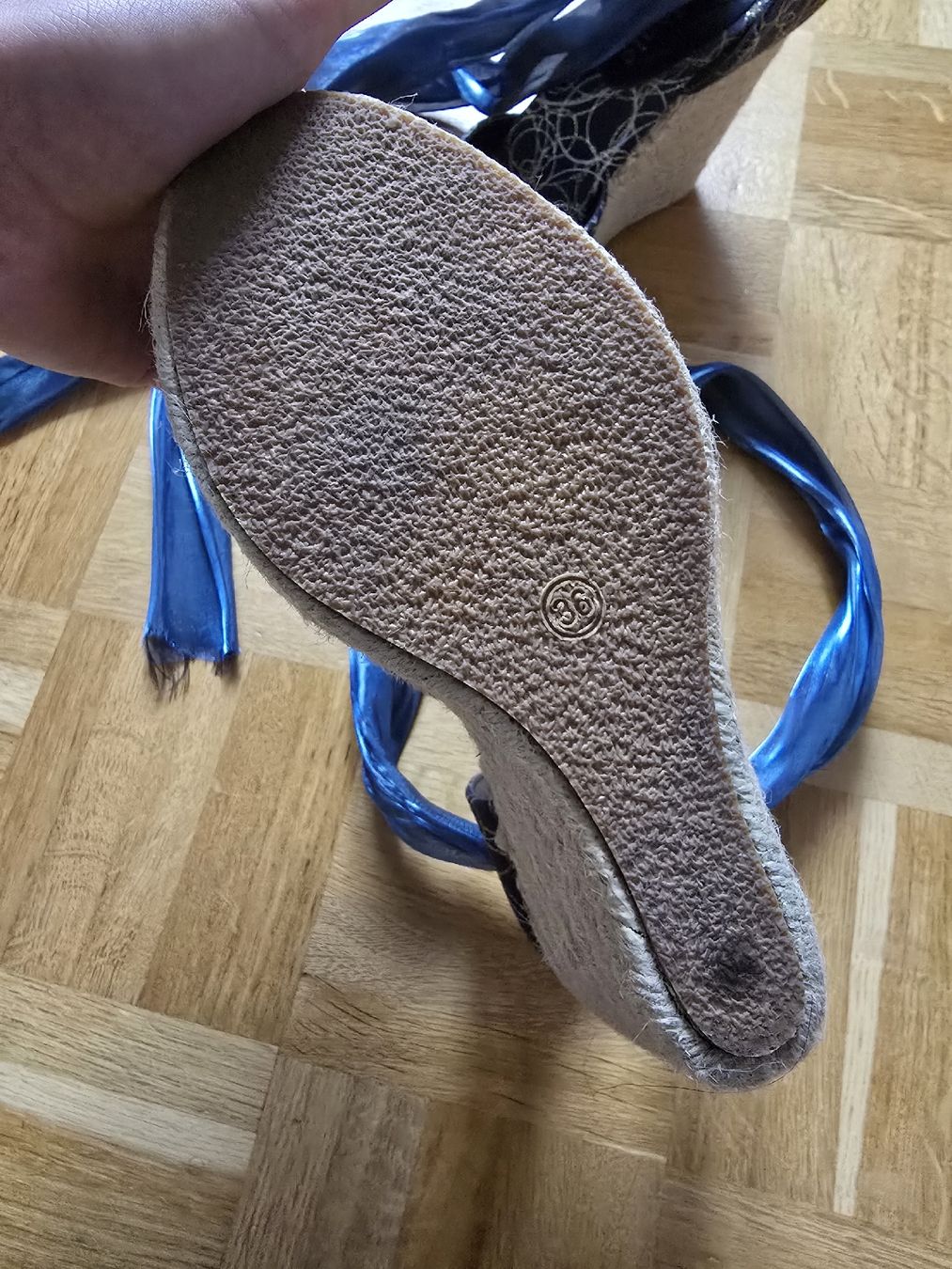 Damenschuhe: Wedge Espadrilles – Gebraucht aus Belp von sar_r7ls 2