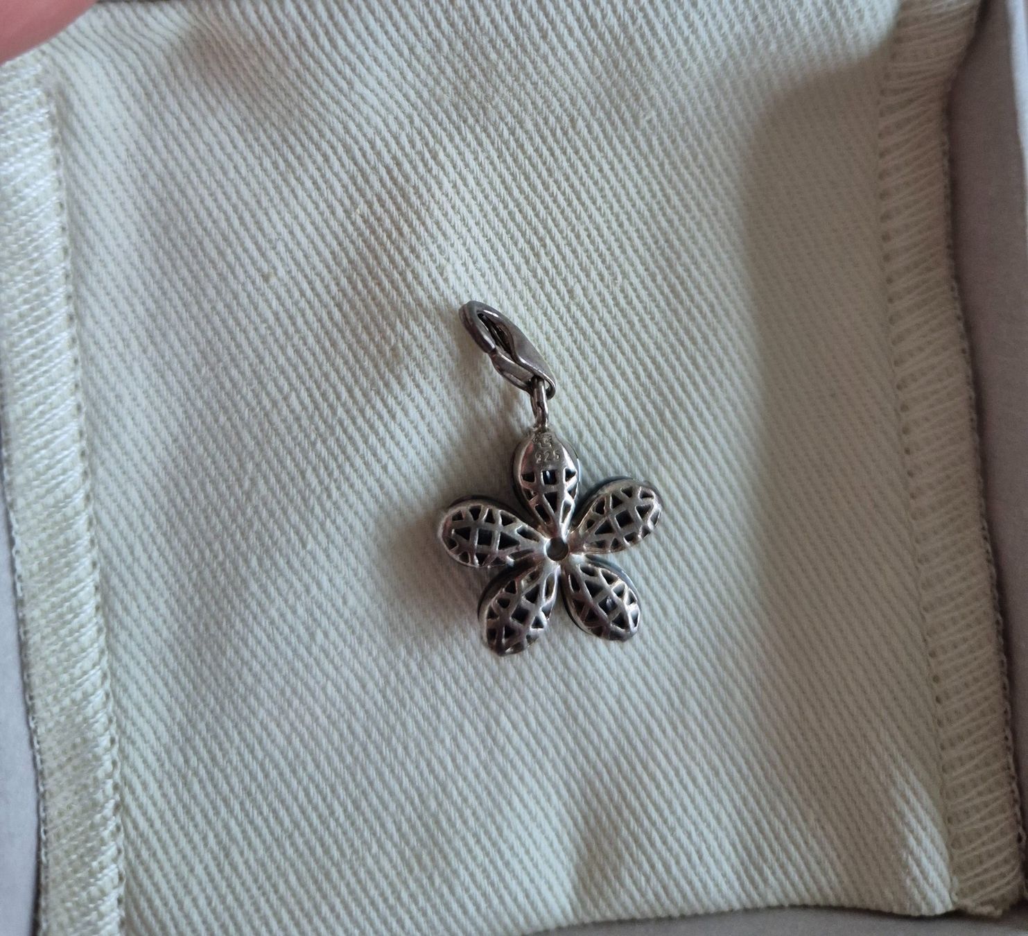 Thomas Sabo Pendentifs: Original Thomas Sabo Charms - Blume – D'occasion à Zürich par lar_b5f9 1