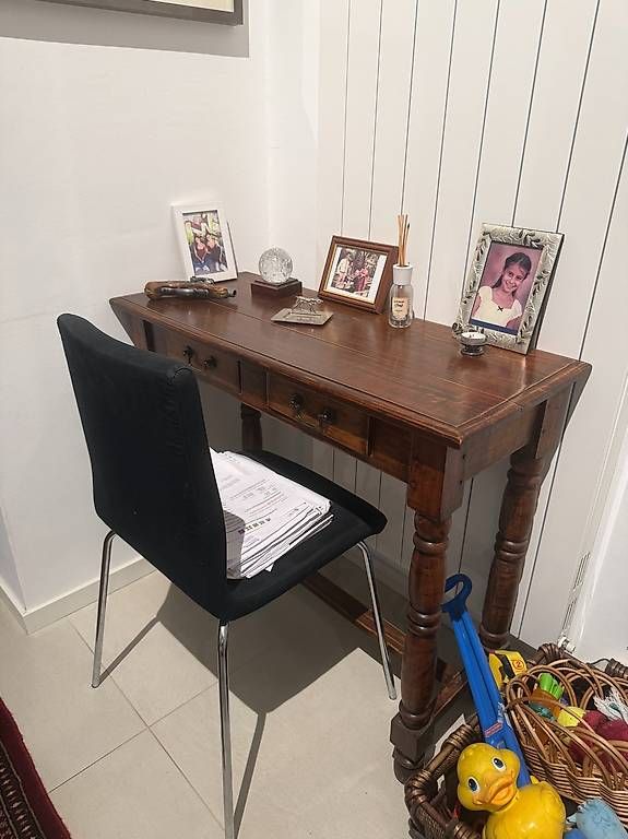 Tavoli: Teak Wood Table and Chair  – Usato da Grens venduto da iti_bk5f