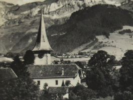 Aeschi , Dorfpartie, Kirche