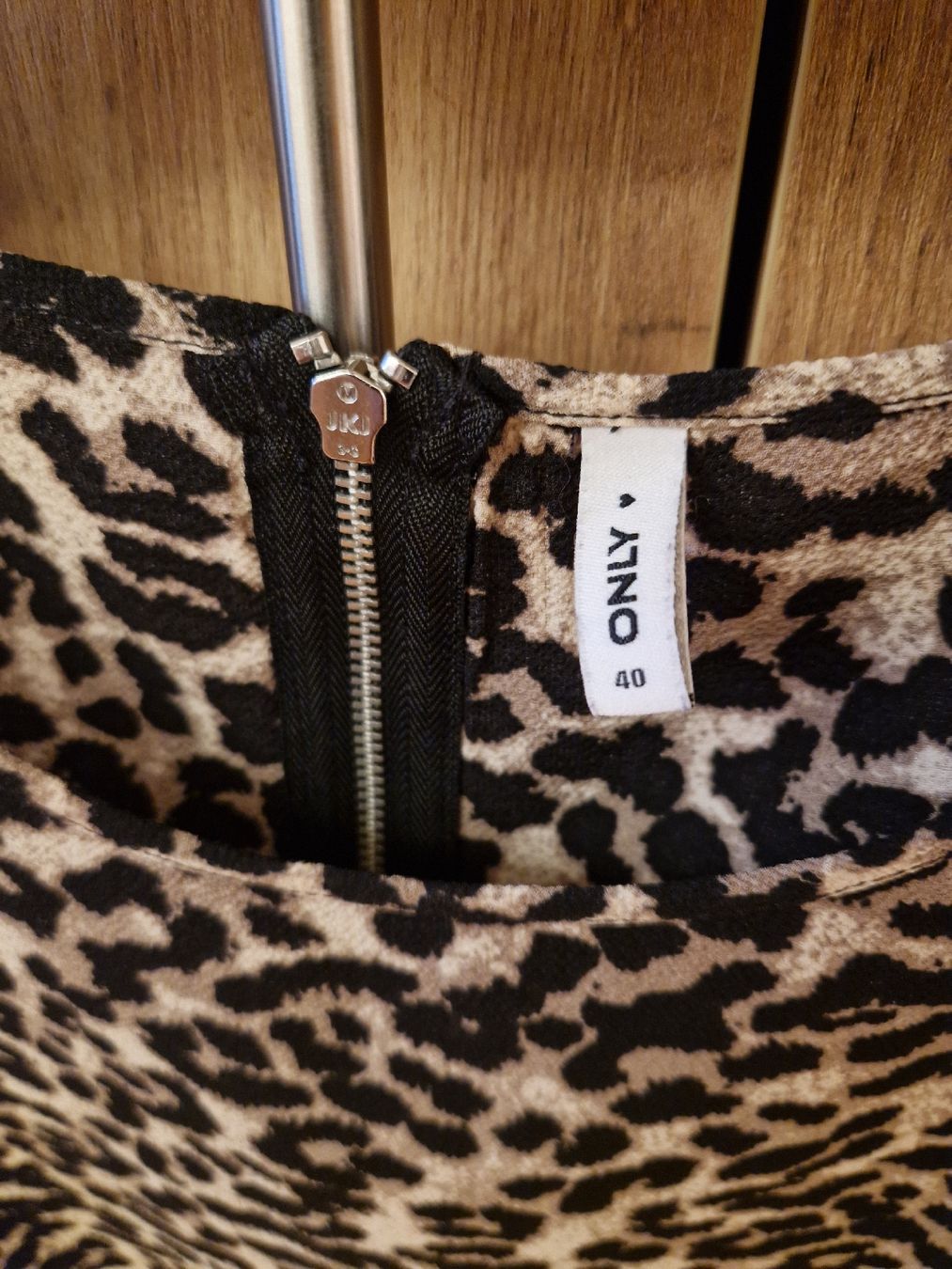 Only Camicette: Only Bluse Leopardenlook 40 – Usato da Lichtensteig venduto da Cocabana_16 1