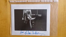 Rebecca De Mornay, Original Autogramm auf Grossfoto in s/w
