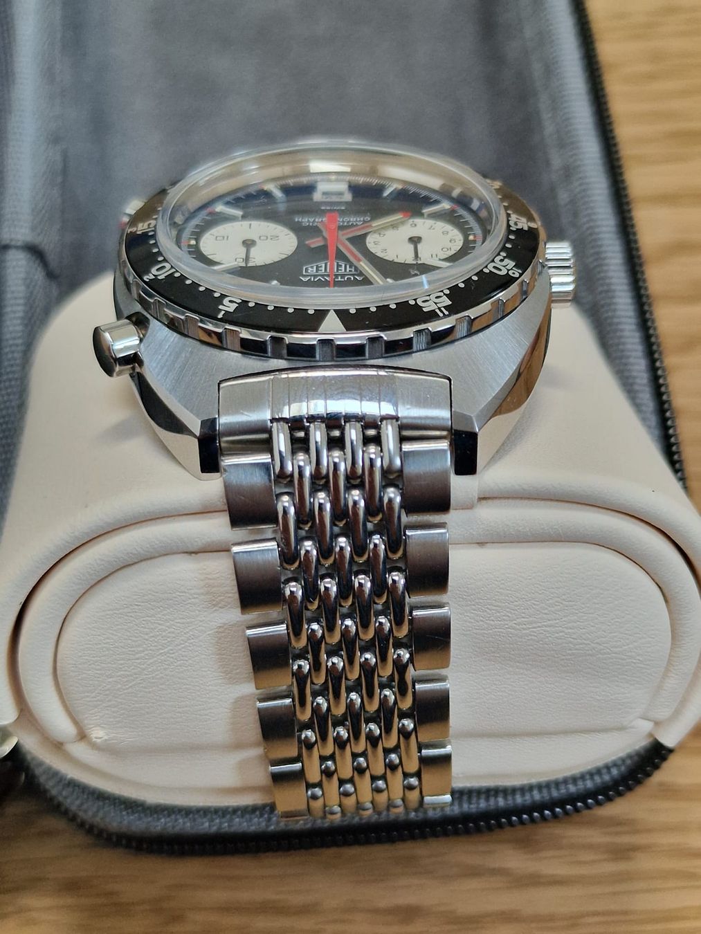 Tag Heuer Orologi: Heuer Chronograph AUTAVIA Automatic – Usato da Bern venduto da diskusbern 1