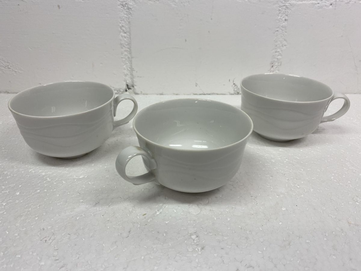 Tassen: 3x Tassen Weiss Goebel design – Gebraucht aus sursee von trilli-tralli 5