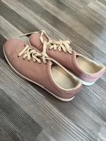 Baskets Gucci cuir rose taille 38.5