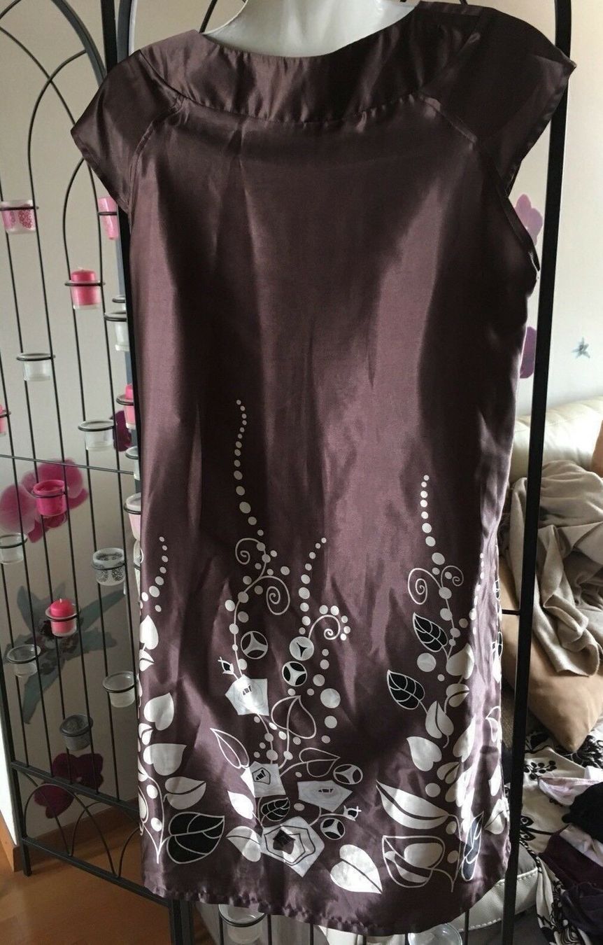 Vestiti: robe droite légère fluide satinée marron fleurs 36 – Usato da Genève venduto da Libellule477 2