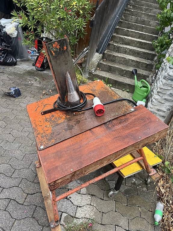 Alle Maschinen: Holzspaltmaschine – Gebraucht aus Rongellen von oeh_2h6h 1