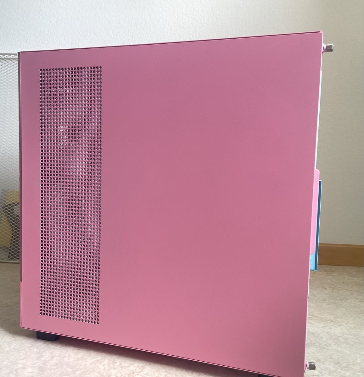 Thermaltake Custodie: Thermaltake PC-Gehause, Rosa/Blau – Usato da Hochdorf venduto da lei_z8js 3