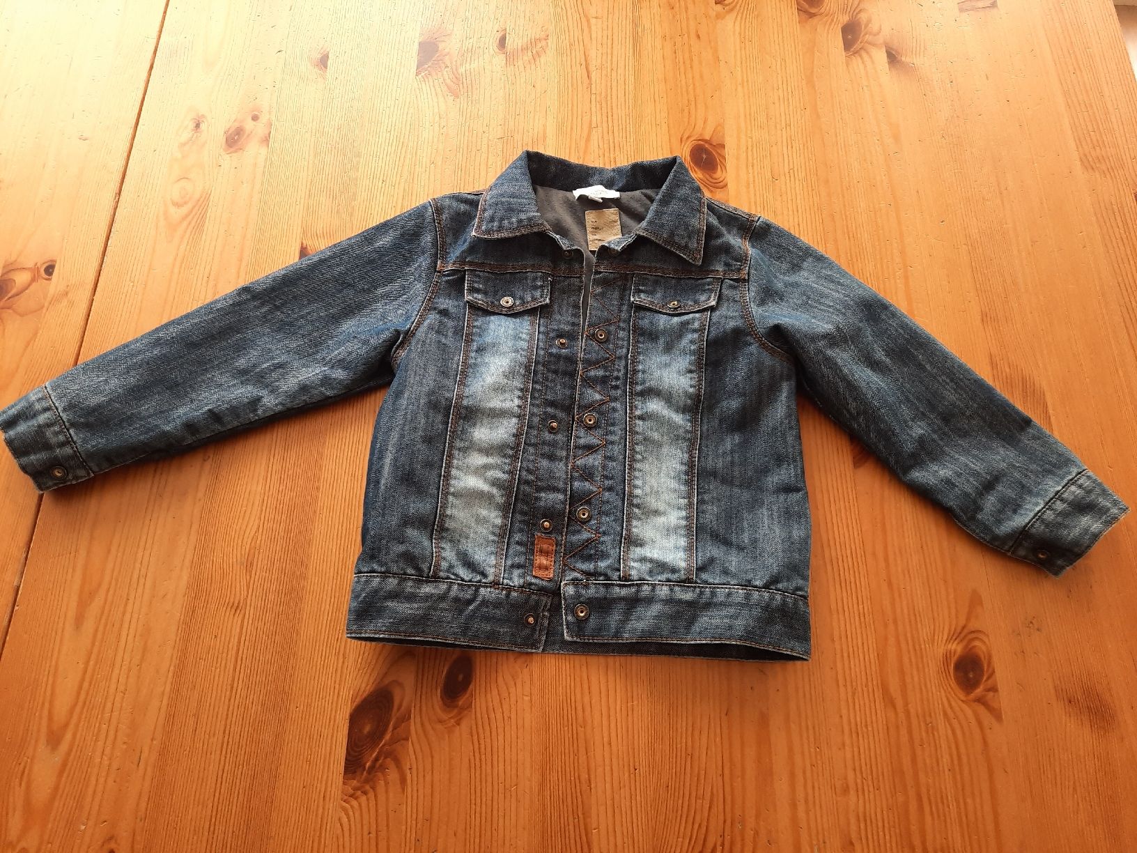 Jacken & Mäntel: Gefütterte Jeansjacke ca. 116 – Gebraucht aus Aesch BL von ChezToKa