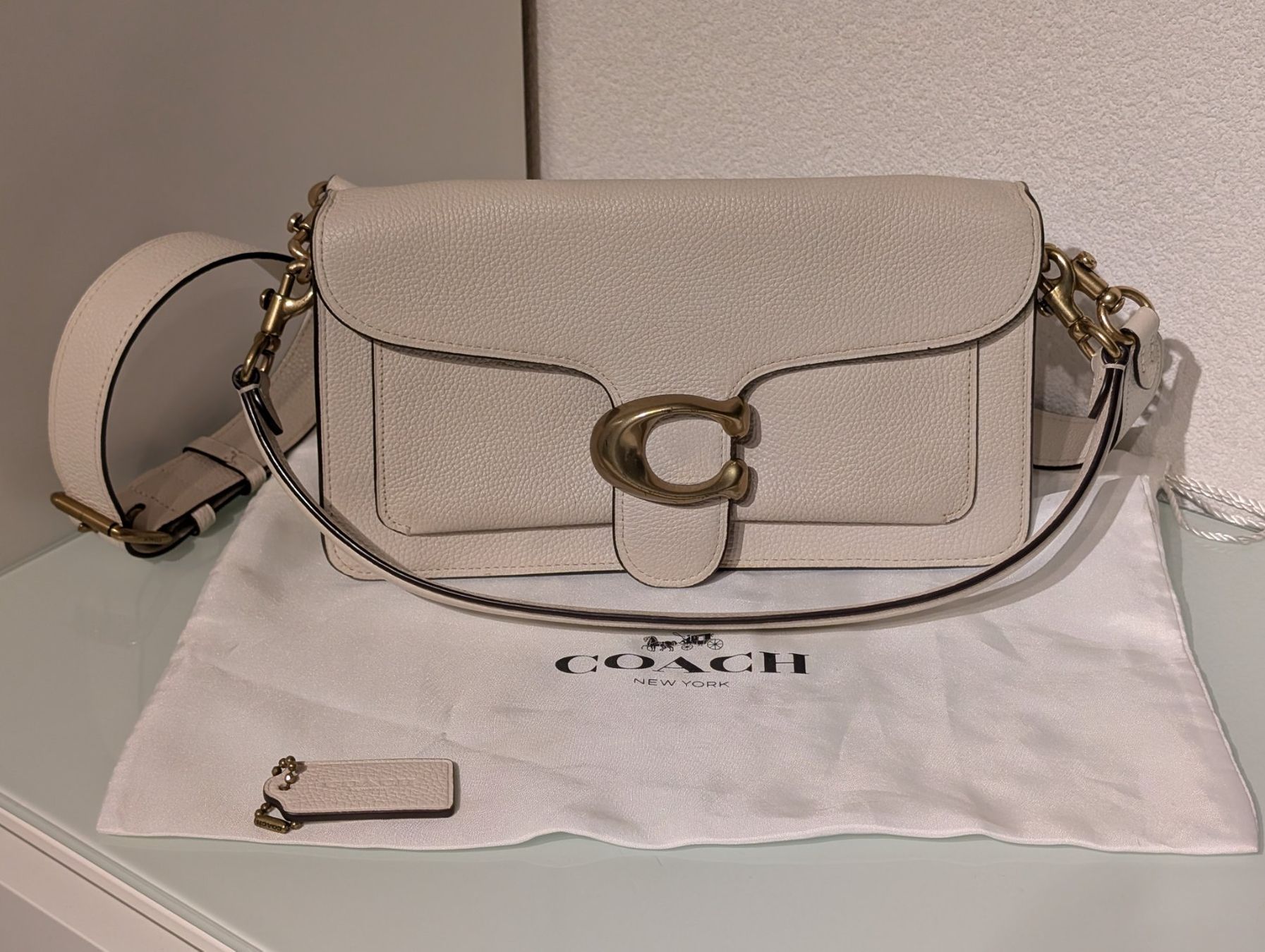 Coach Taschen für Damen: Coach Tabby 26 Handtasche in Elfenbein – Gebraucht aus Lausanne von oneroi