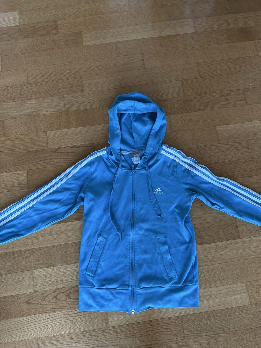 Adidas Maglioni & Felpe: Adidas Kapuzenjacke Gr. 36, hellblau, – Nuovo (secondo la descrizione) da Olten venduto da sar_zs6d