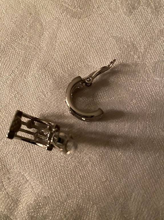 Ohrringe & -stecker: Ohrclips – Gebraucht aus Trachslau von ges_wyp7 3