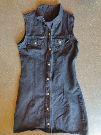 Schwarzes Jeanskleid