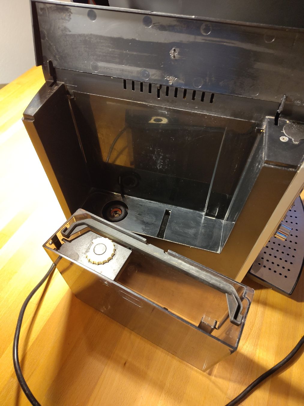 Jura Macchine per caffè & Macchine per espresso: Jura Impressa E85 Kaffeevollautomat – Usato da Schaffhausen venduto da chr_2rw5 4