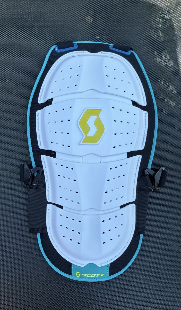 Schutz & Schoner: Scott Rückenpanzer – Neu (gemäss Beschreibung) aus Gelterkinden von lgx2h3lm5