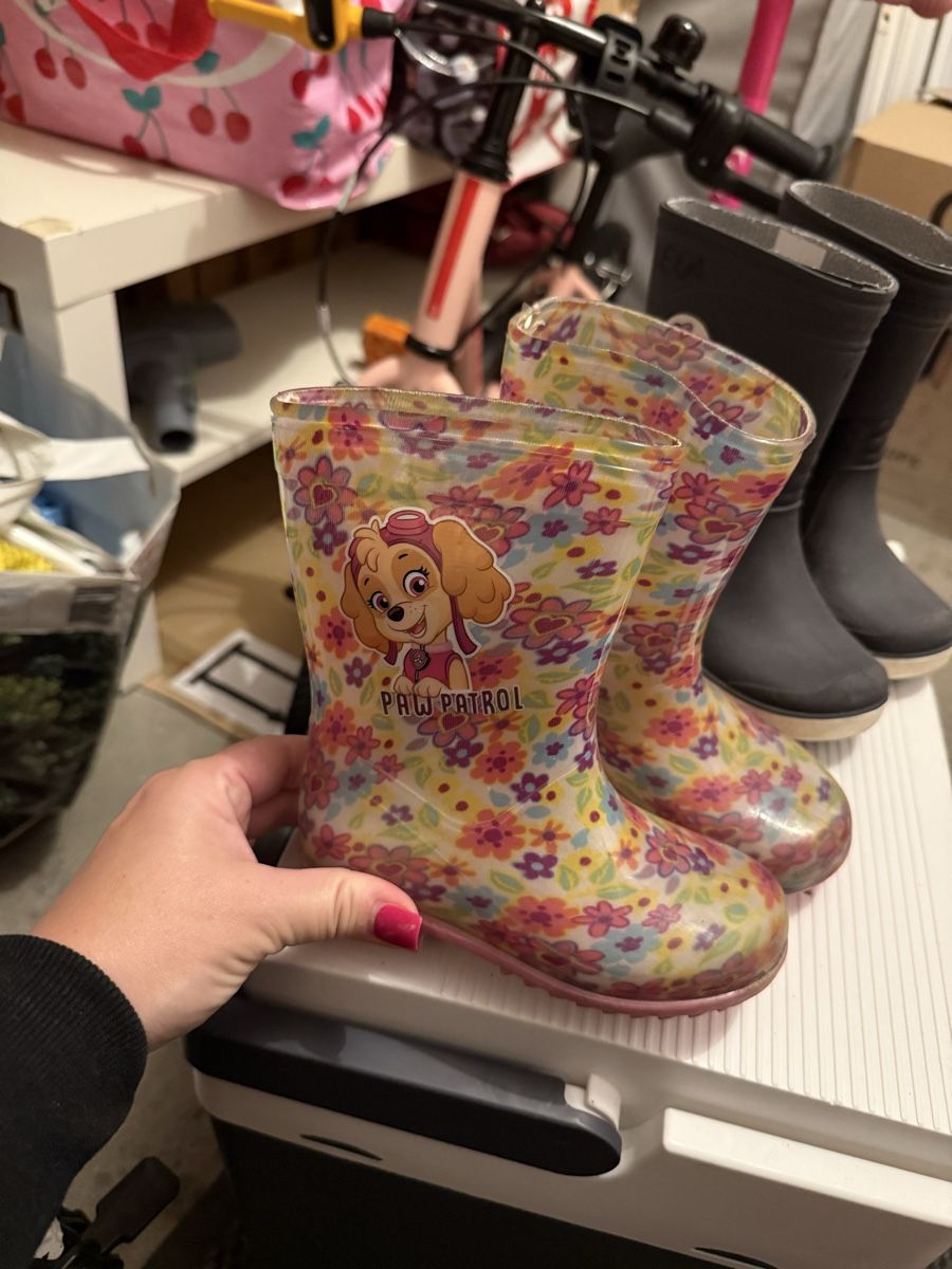 Scarpe per ragazze: 2x Gummistiefel Gr. 25 – Usato da Rotkreuz venduto da Bikiii87 1