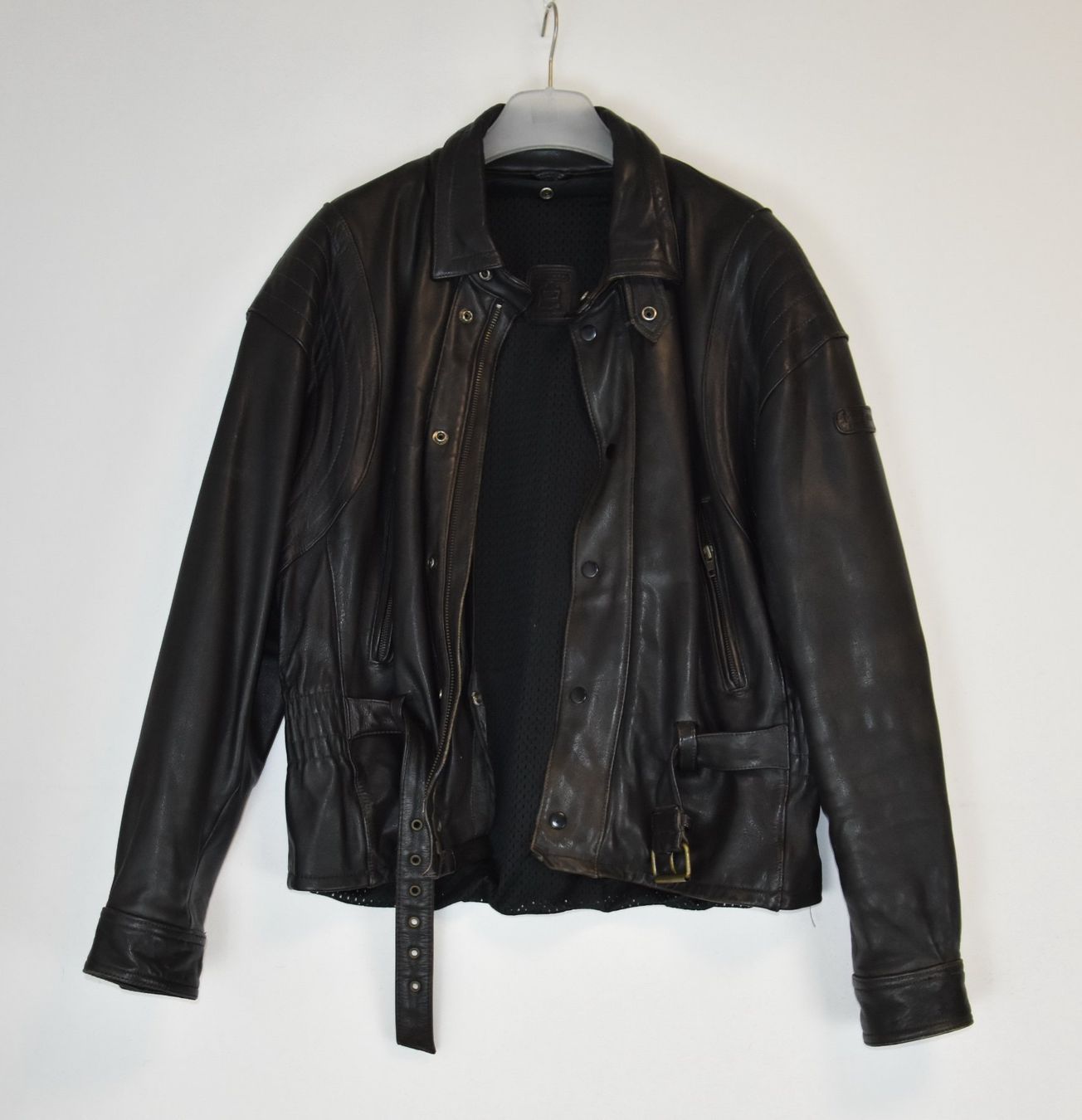 Giacche: Herren Motorrad Lederjacke Robust Freizeit Schwarz Gr.L – Usato da Wohlenschwil venduto da ABC-Vintage 3