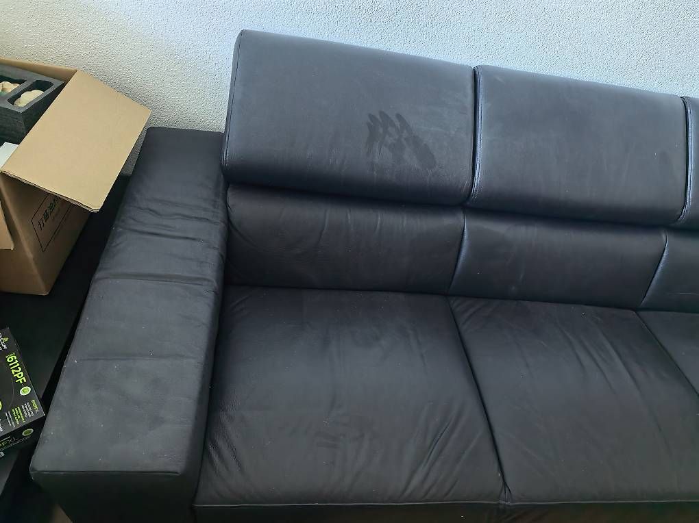 Sofas: Echtleder Sofa schwarz  – Gebraucht aus Weiningen TG von NekoYume